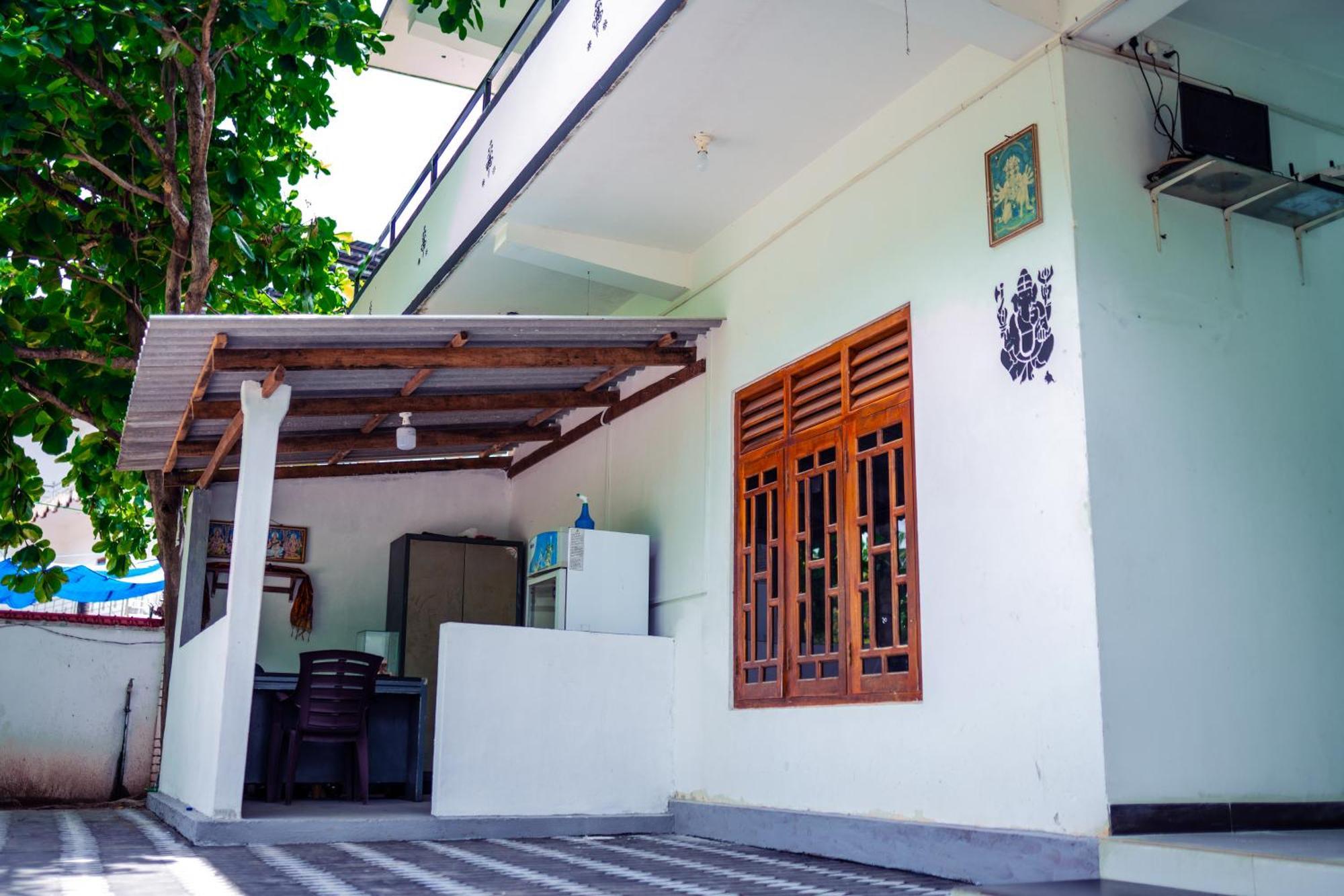 Hilton Cottage ตรินโคมาลี ภายนอก รูปภาพ