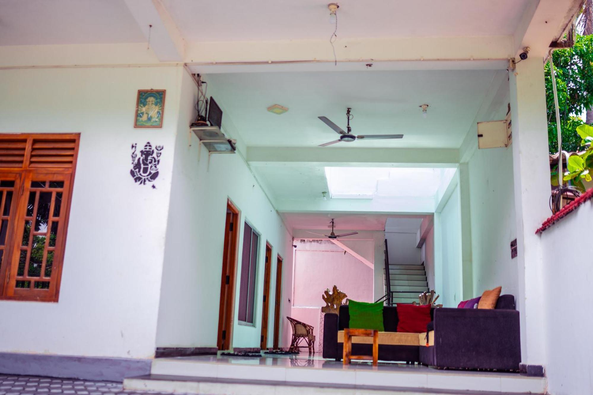 Hilton Cottage ตรินโคมาลี ภายนอก รูปภาพ