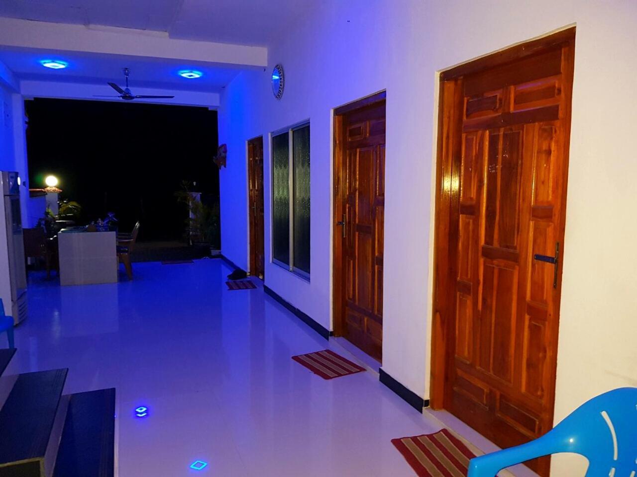 Hilton Cottage ตรินโคมาลี ภายนอก รูปภาพ